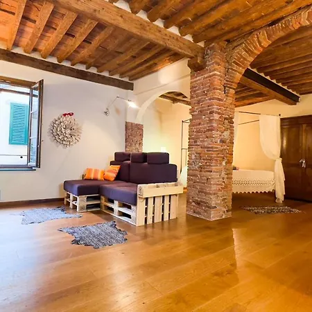 La Romantica Centro Storico Apartment Lucca